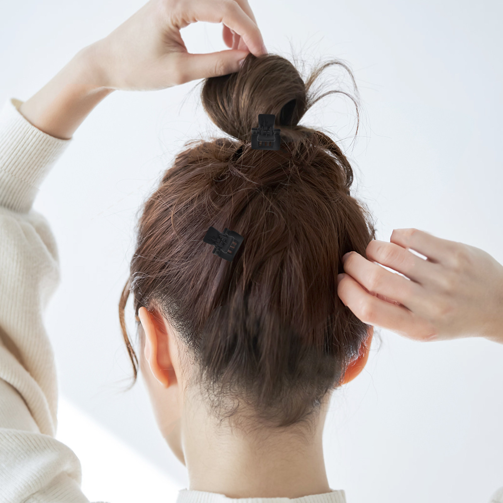 Travel Accessories Present - 12 Mini Pinzas de Pelo Negras
