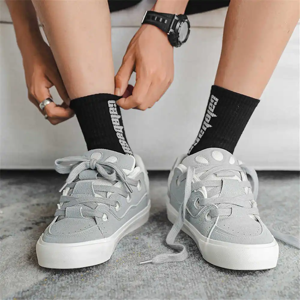 Con cordones, zapatos escolare - Travel Accessories Gift Basket reseña y precio