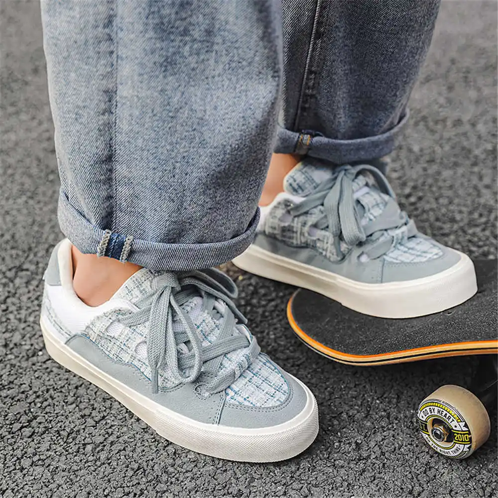 Con cordones, zapatos escolare - Travel Accessories Gift Basket reseña y precio